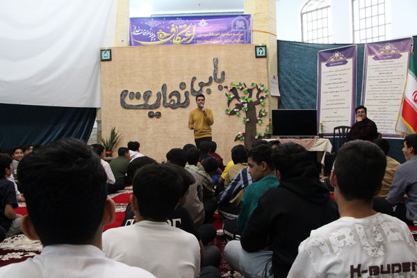 مراسم معنوی اعتکاف دانش‌آموزان پسر یزدی در فهرج