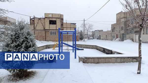 بارش نعمت الهی برف در شهرستان زیبای نیشابور 