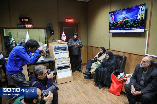 افتتاحیه رادیو مقاومت