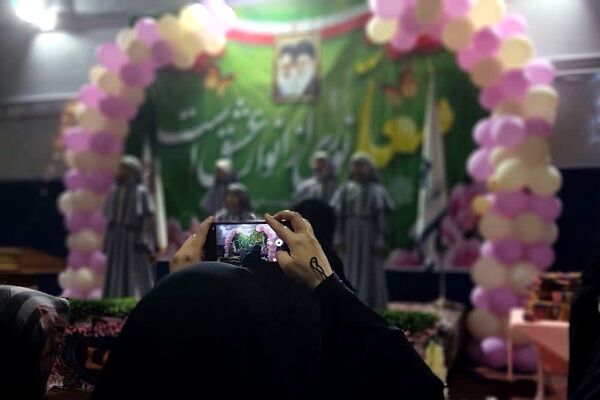 مراسم گرامیداشت روز معلم در مرکز آموزش عالی عترت واوان اسلامشهر