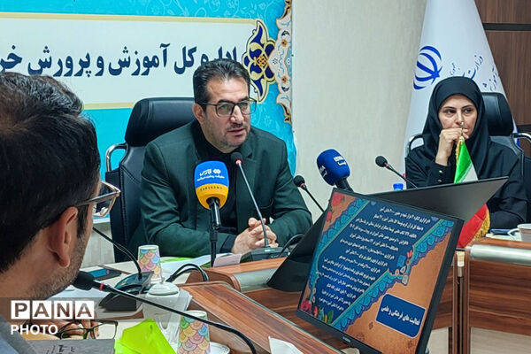 نشست خبری مدیرکل آموزش پرورش خراسان شمالی به مناسبت هفته معلم 