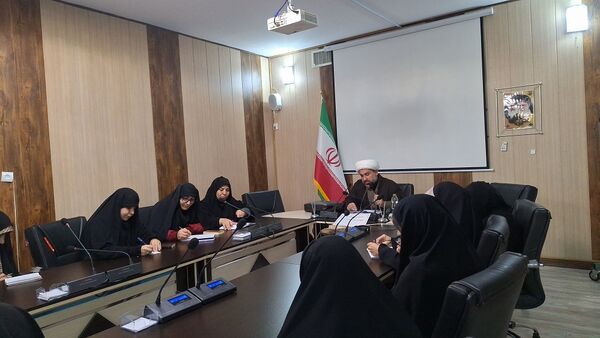 همایش اجرایی‌سازی سند منشور اقامه نماز در استان البرز