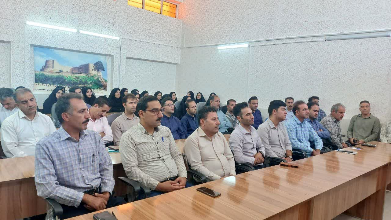 نهادینه‌سازی فرهنگ نماز؛ برگزاری کارگاه‌های تخصصی در لرستان