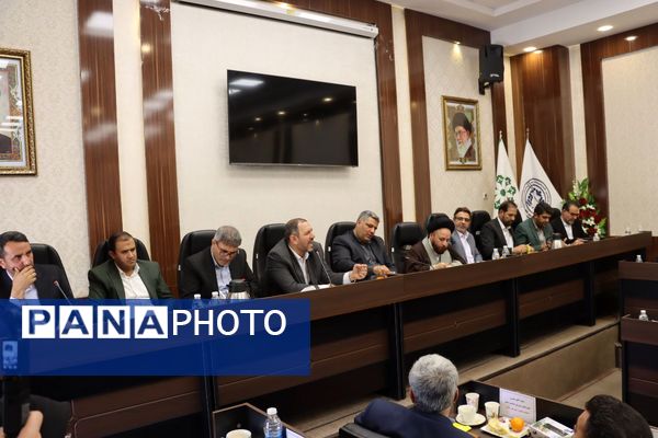 آوای خدمت در همایش تدبیر 