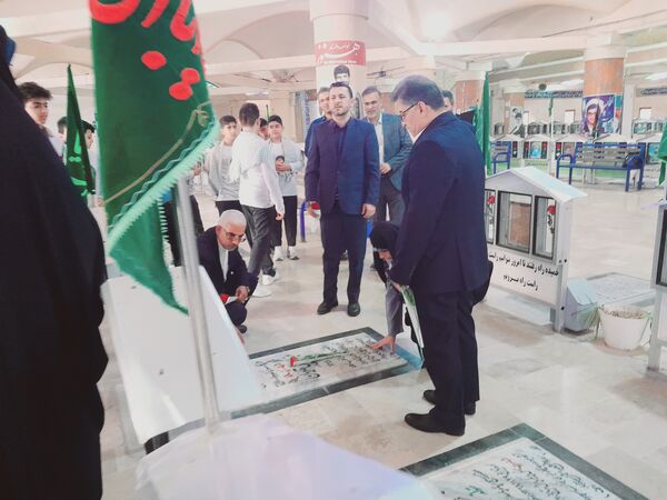 تجدید میثاق مدیرکل امور شاهد و ایثارگران وزارت آموزش و پرورش از شهدا در بوشهر
