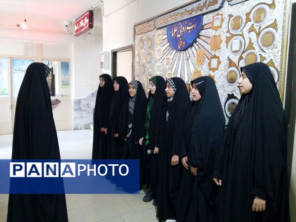 دبیرستان متوسطه اول دخترانه انقلاب میزبان شهید گمنام شد 