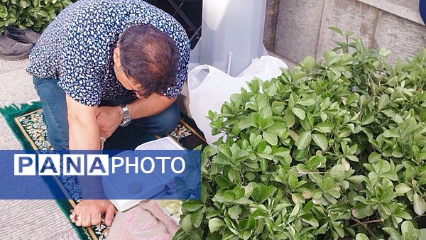 برپایی مراسم دعای عرفه در گلستان شهدای اصفهان