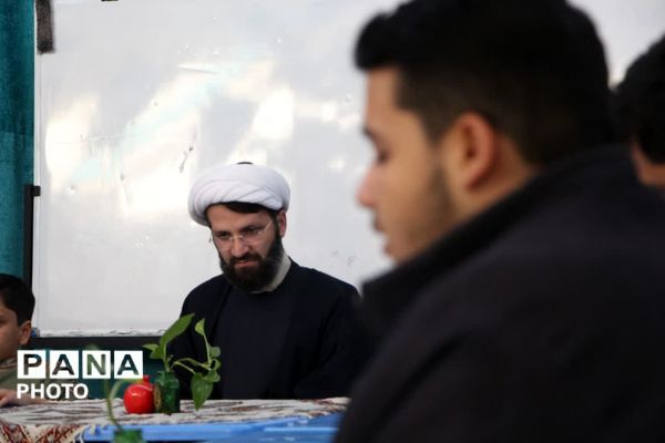 برگزاری جلسه سفیران کتاب یزد با نویسنده کتاب «فرمانده سری»