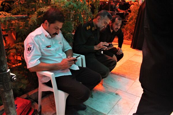 جلوه‌های حزن و خشم در مراسم تشییع شهدا