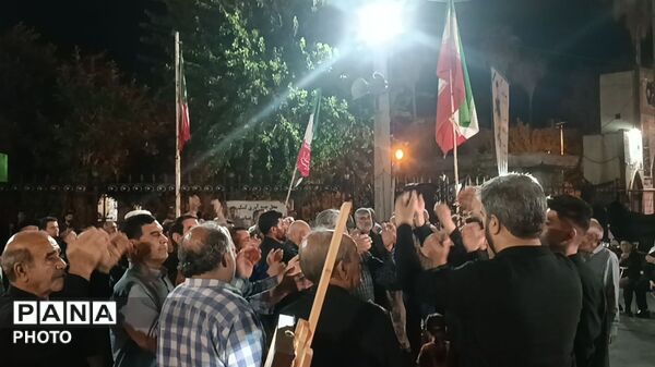 فریاد حمایت از ایران در میدان همچنان استوارتر پلدختر