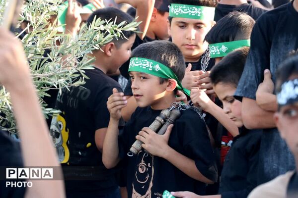 حضور دانش آموزان بخش بهمن ابرکوه در هیئت‌های عزاداری