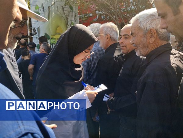 حضور جاماندگان اربعین حسینی در جوار امام مهربانی‌ها