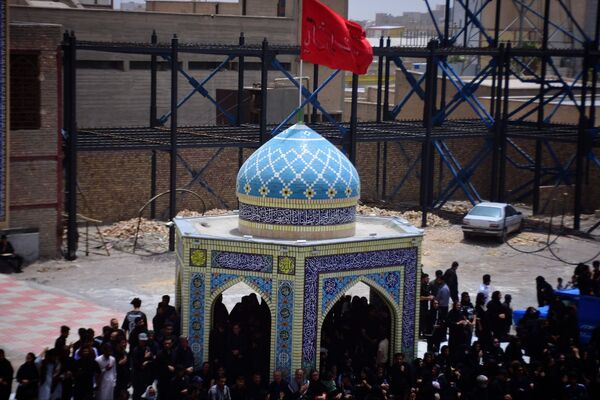 زابل در ماتم حسین؛ گلزار شهدا شهرستان زابل میزبان اشک و شور عزاداران حسینی