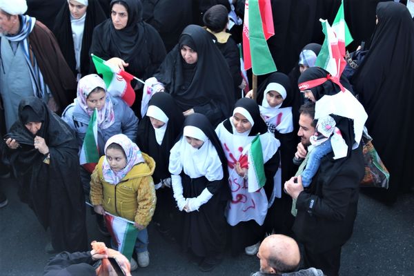 جلوه‌های حضور نوجوانان در راهپیمایی 22 دی مردم قم