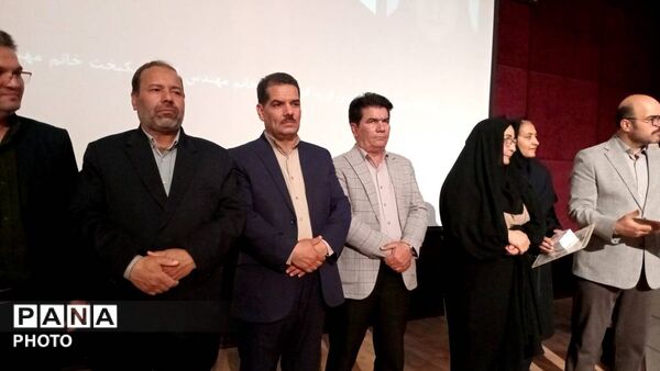 درخشش مقام آوران کشوری و استانی در سالن همایش بانک ملی بجنورد
