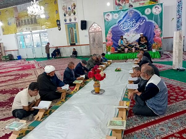برگزاری محفل جزءخوانی قرآن کریم در امامزاده سید‌محمد(ع) کاشمر