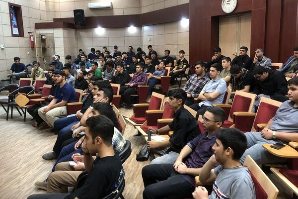 اعزام دانش‌آموز فرماندهان واحدهای مقاومت بسیج مدارس متوسطه دوم قرچک به دوره یاوران ولایت در شهر مشهد