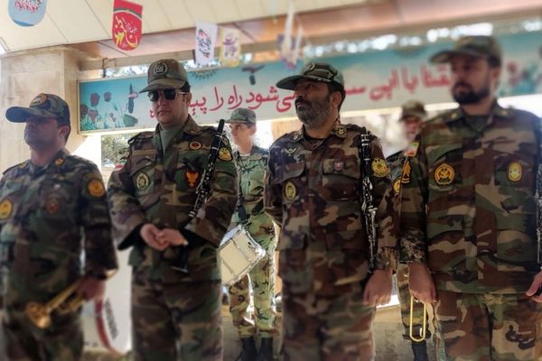آیین گلباران مزار شهدا با حضور مسئولان شهرستان رباط‌کریم