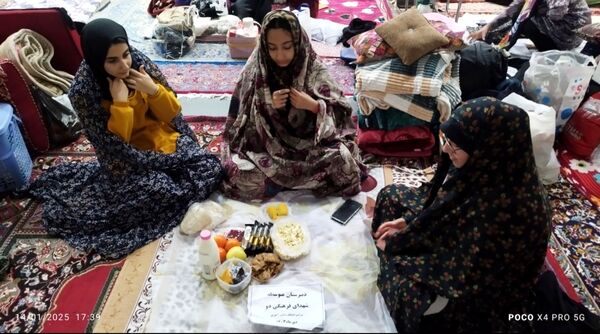 برگزاری مراسم اعتکاف توسط دانش آموزان دبیرستان شهدای فرهنگی ۲