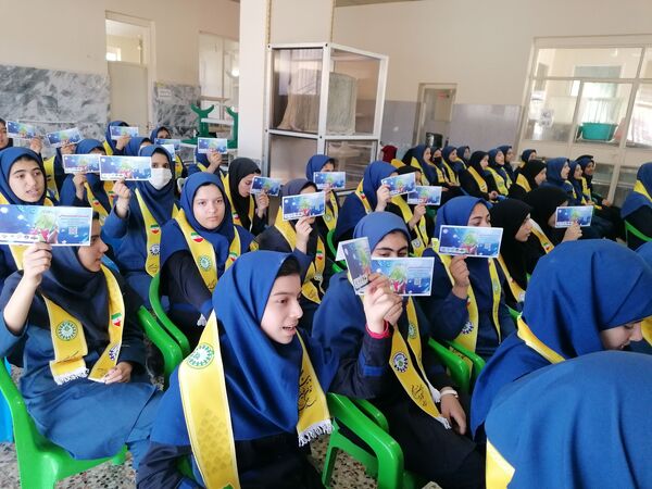 برگزاری جشن نیکوکاری در دبیرستان کوثر فاروج 