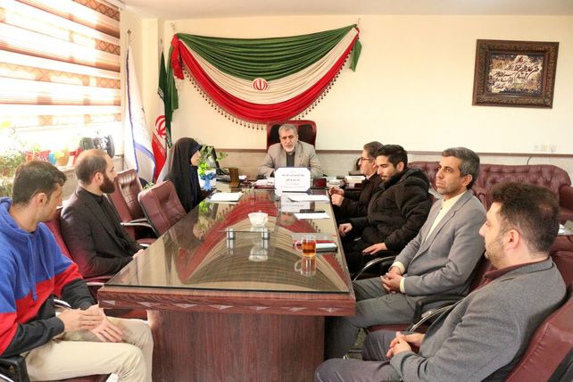 تشکیل ستاد دهه فجر در آموزش و پرورش فیروزکوه با هدف برنامه‌ریزی منسجم برای ترویج ارزش‌های انقلاب در مدارس