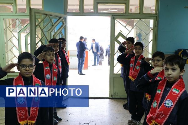 حضور مدیر سازمان دانش‌آموزی شهرستان‌های استان تهران در مراسم گرامیداشت سردار دل‌ها در ناحیه 2 شهرری 