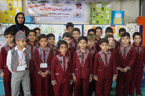 رونمایی از خلاقیت دانش‌آموزان؛ نمایشگاه جابر بن حیان در قیامدشت