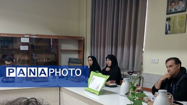 جلسه سفیران سلامت در دبستان دخترانه فرهنگیان ۲ 