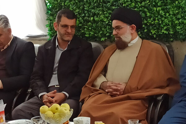  جشن نیمه شعبان در دبیرستان شاهد ام‌ابیها آباده