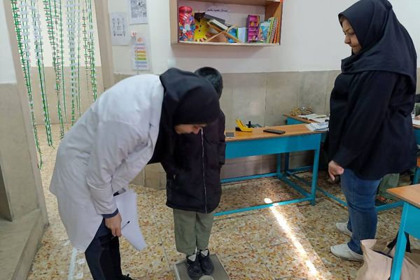 ارتقای آگاهی دانش‌آموزان آموزشگاه شهید رجایی با آموزش‌های سلامت و ایمنی زلزله