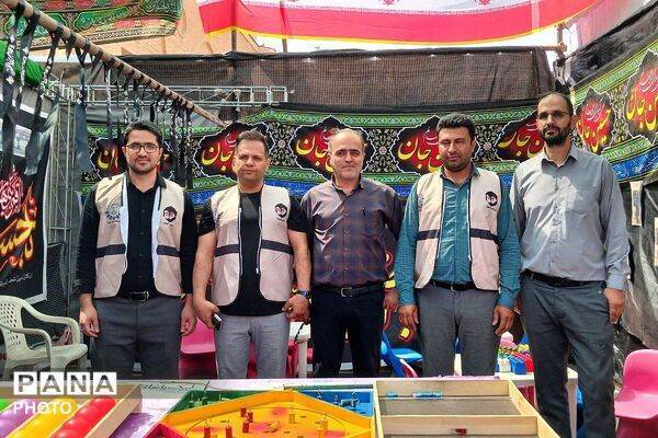 بازدید قائم مقام معاون وزیر سازمان دانش‌آموزی از فعالیت های موکب عشاق‌الحسین(ع)