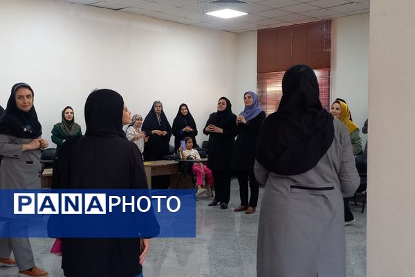 کارگاه آموزشی بازی هدفمند؛ ارتقای مهارت مربیان کودکستان‌های شهریار با ابزارهای نوین