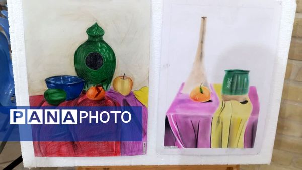  نمایشگاه آثار هنری دانش‌آموزان ناحیه یک یزد در جشنواره «فردا»