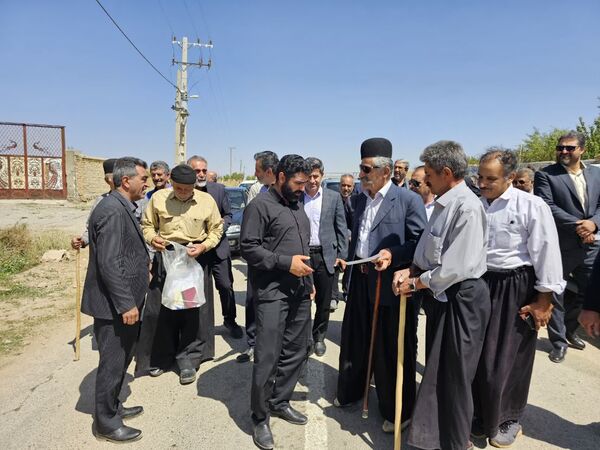 بررسی مسائل بخش لاران با حضور نماینده مجلس انجام شد