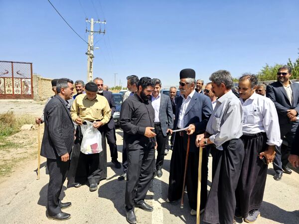 بررسی مسائل بخش لاران با حضور نماینده مجلس انجام شد