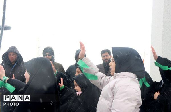 سرما جا ماند، وقتی ایمان جوشید