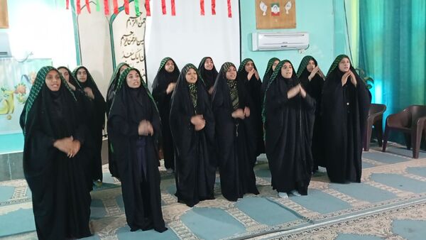جشنواره سرود دانش‌آموزی در جزیره هرمز