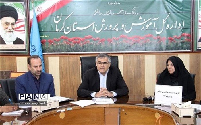 انسداد مبادی بی سوادی مستلزم عزم ملی و جدی مردم و مسئولان است