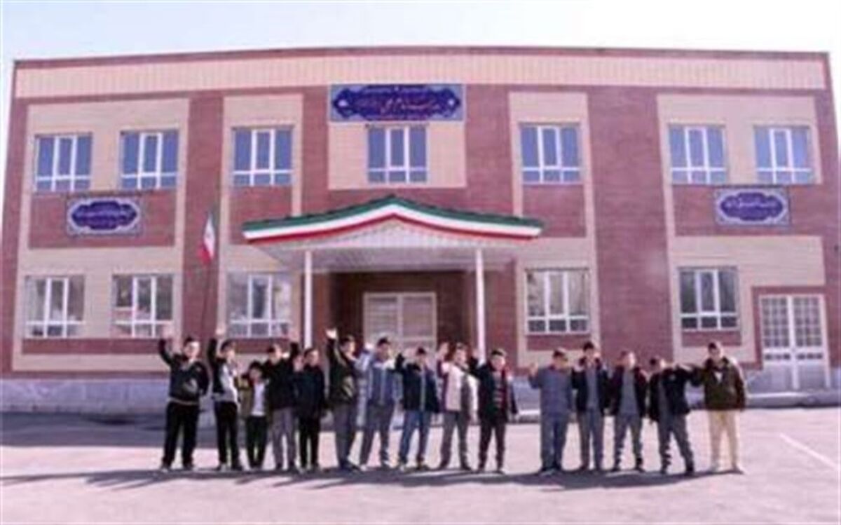 قرارگاه خاتم‌الانبیاء در حوزه مدرسه‌‌سازی فعالیت چشمگیری دارد
