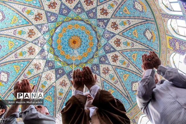 اقامه نماز عید سعید فطر در ارومیه