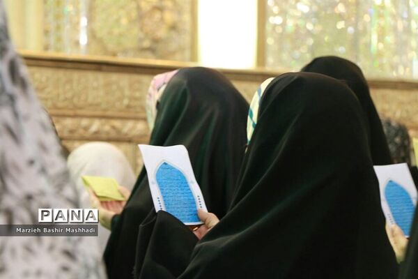 نماز عید فطر در شاهچراغ