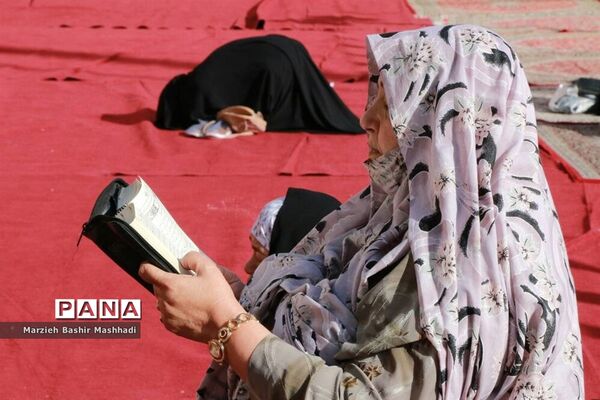 نماز عید فطر در شاهچراغ