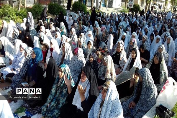 نماز وحدت آفرین عید سعید فطر در شهرستان فیروزکوه
