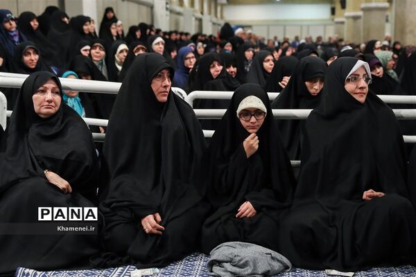 دیدار مسئولان نظام و سفرای کشورهای اسلامی با رهبر معظم انقلاب