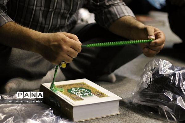 احیای شب بیست و یکم رمضان در ارومیه