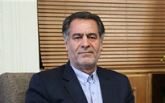 دانشجویان نباید گرفتار سیاسی کاری ها شوند