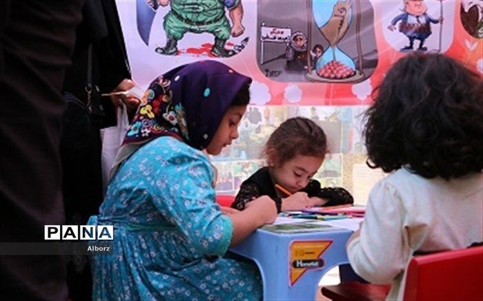 برپایی غرفه فرهنگی و هنری در روز جهانی قدس