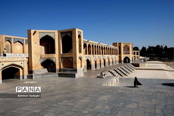 زاینده رود تشنه است