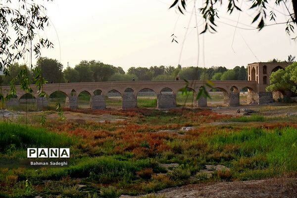 زاینده رود تشنه است