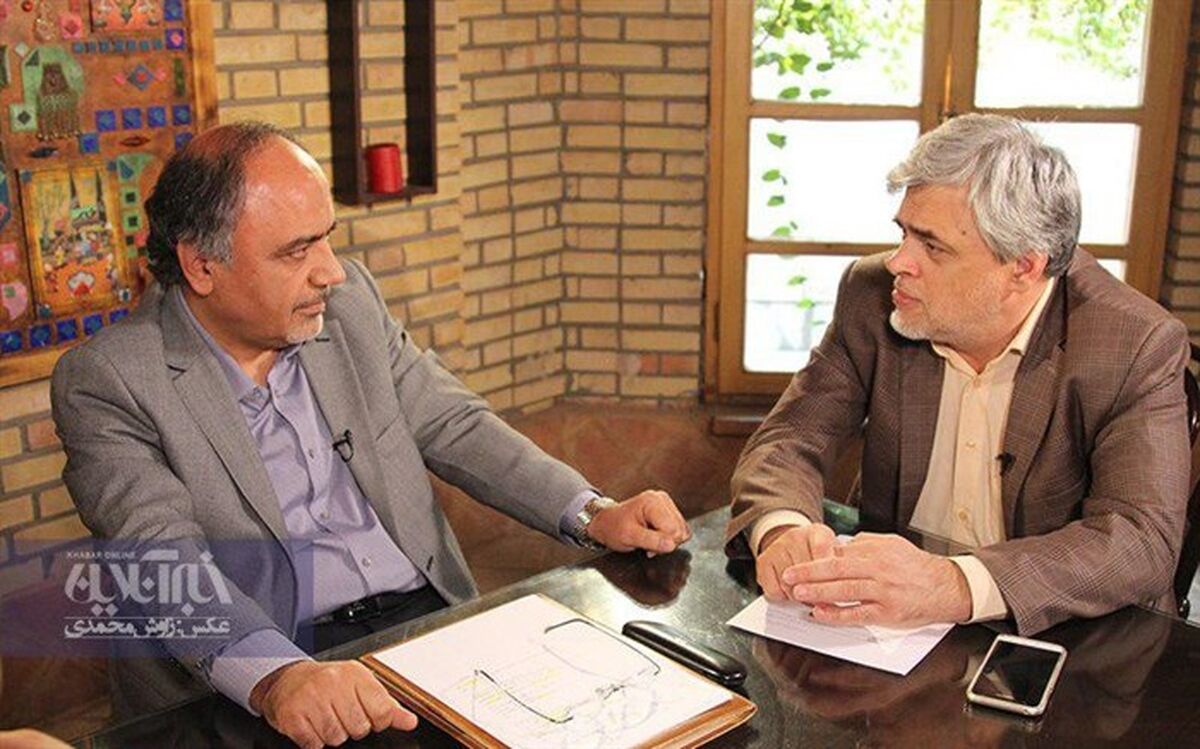 ابوطالبی: حذف پست ریاست‌جمهوری به نظام صدمه می‌زند